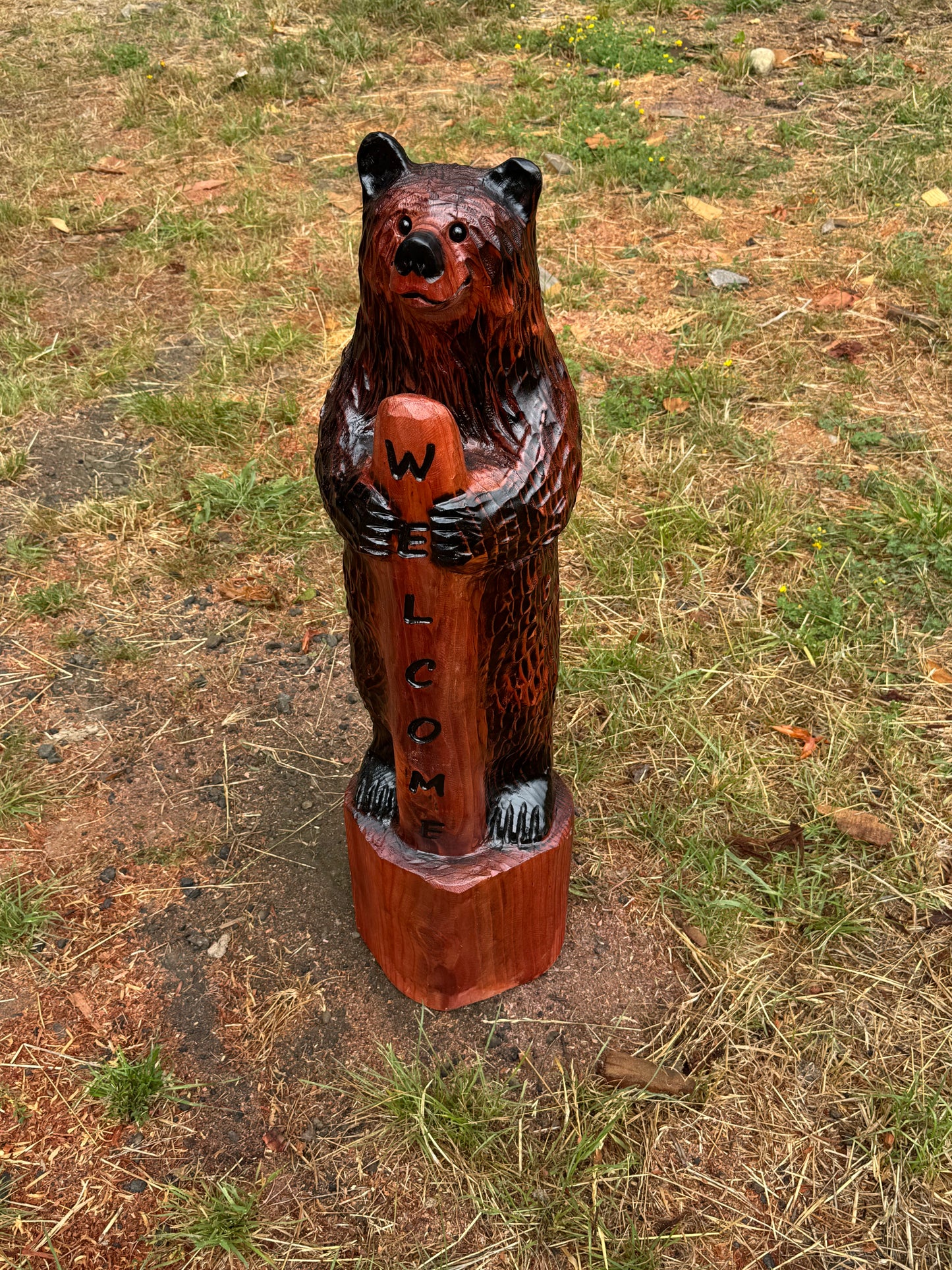 Lodge Style Standing Bear with Welcome Sign – 40 inches