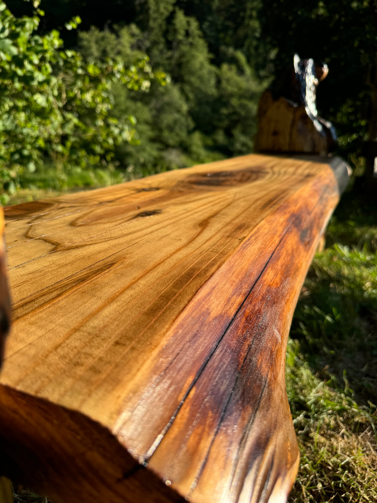 Hand Crafted Bench - Bears in Logs - Live Edge Slabs - Multiple Lengths - Brown