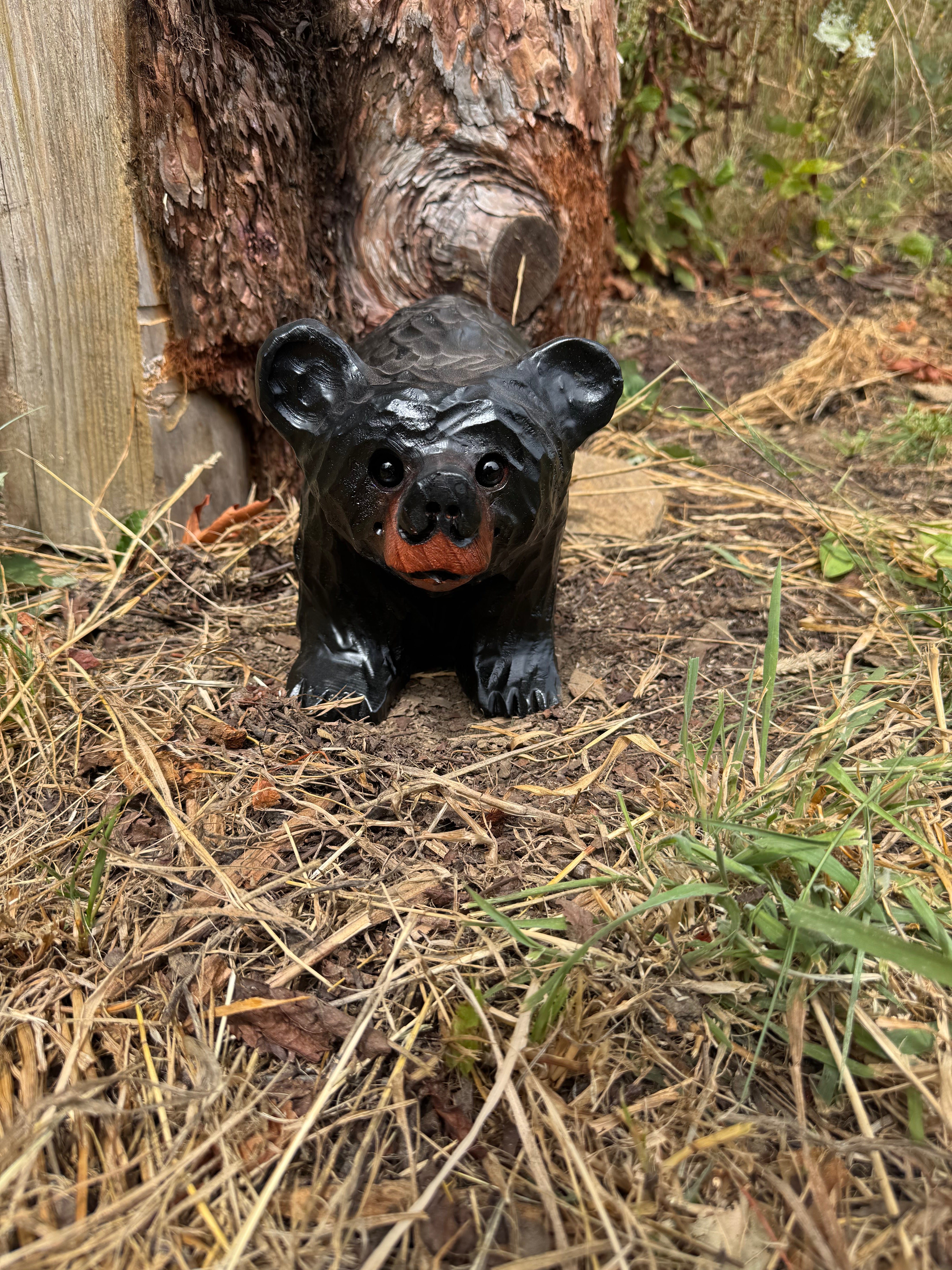 Chainsaw Carved Bear on All Fours- 12'' - Black