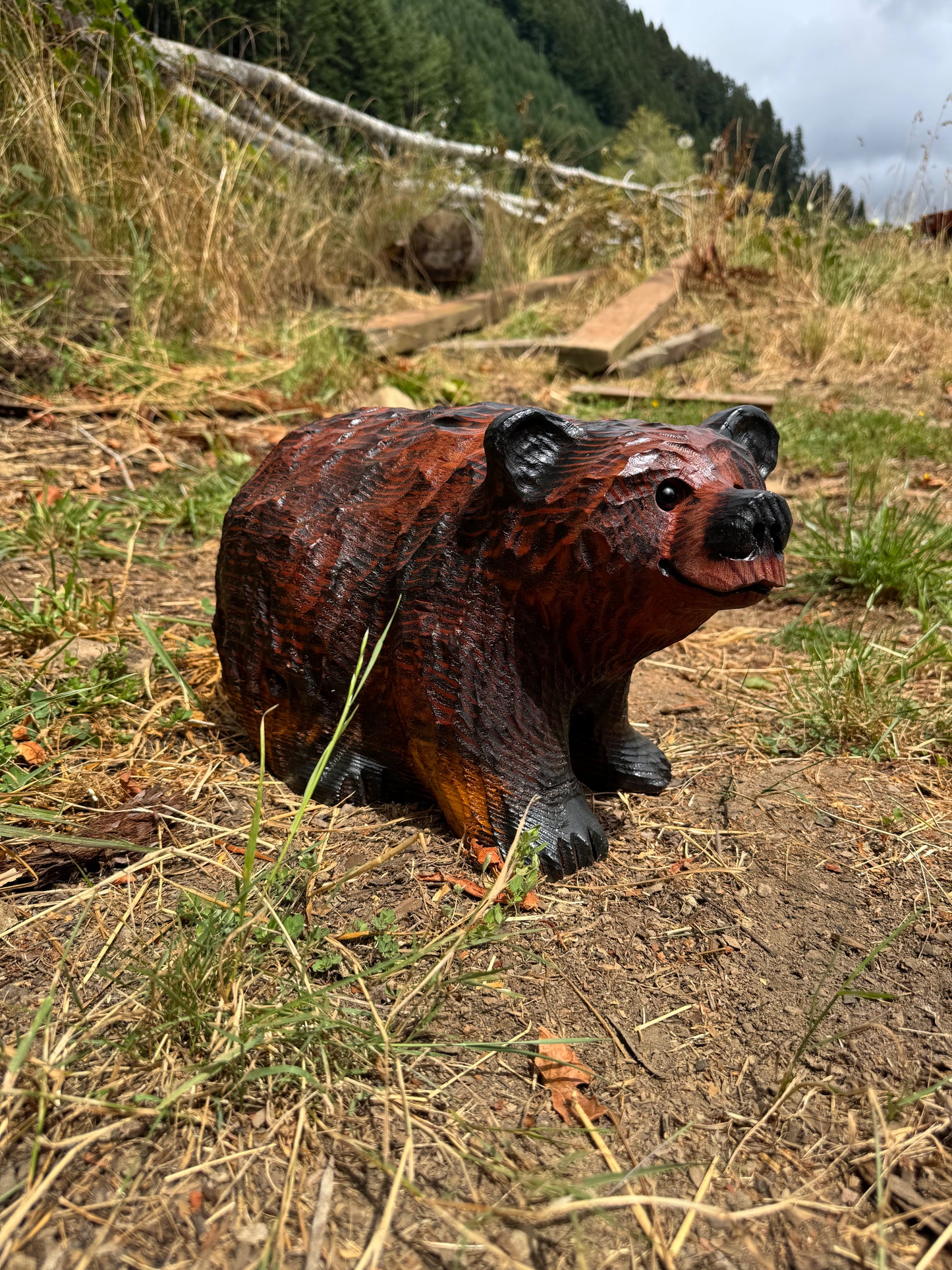 Carved Bear on All Fours Redwood – 15”