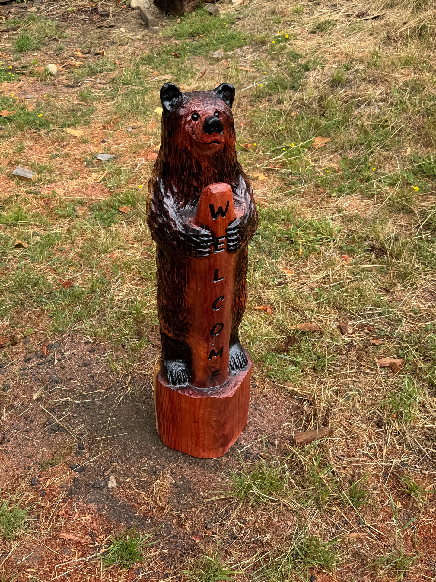 Lodge Style Standing Bear with Welcome Sign – 40 inches
